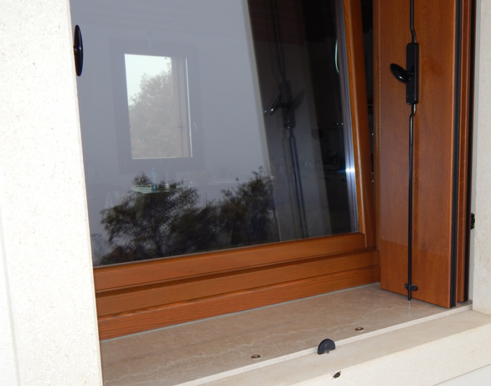 vendita-scuri-in-legno